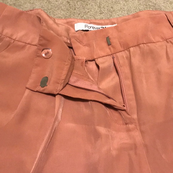 Dusty Pink Shorts - Picture 4 of 4